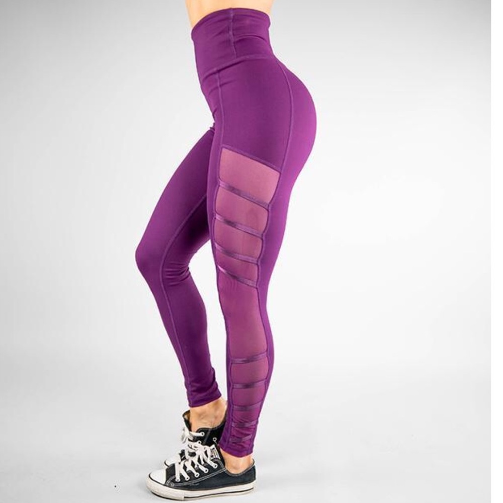 Super cute BuffBunny Mesh leggings